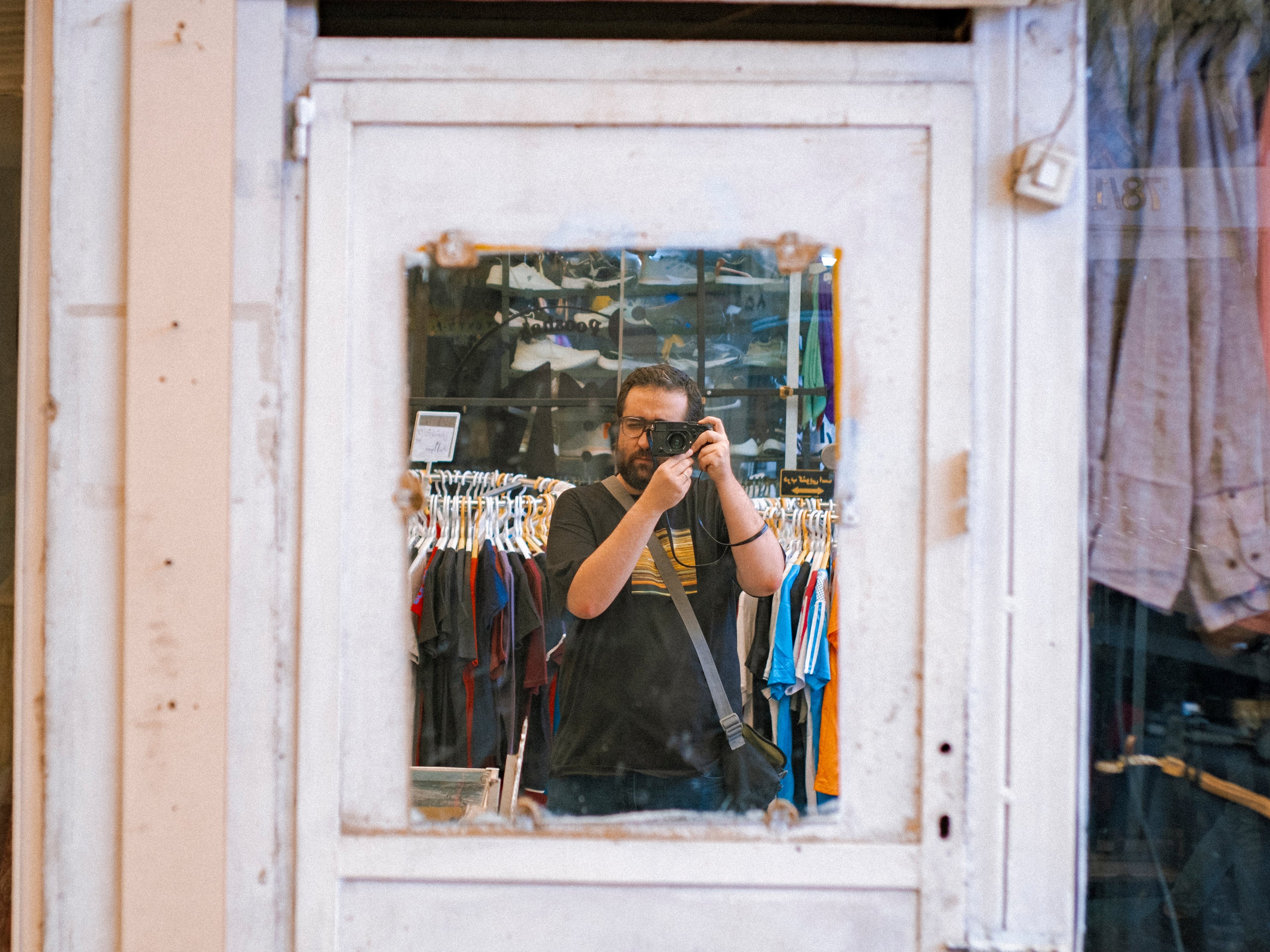 Interview with Amirhossein Darafsheh: Exploring Street Photography and the Simera 35mm f/1.4 - Thypoch